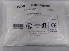 Eaton Cutler-Hammer E22XB51A Selector Switch Series A1 Made in Brazil ~ NEW
