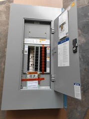 EATON PRL2x 100 AMP 480Y 277V 3PHASE 4WIRE 18 Cir NEMA 1 Panelboard 36 inch