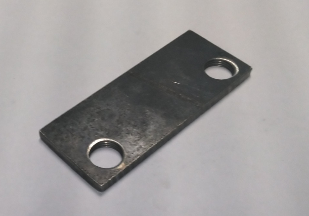 PLATE CUT-OUT THRD FIX TUBE SPRAYBAR – BEARCAT DISTRIBUTOR (SPRAYBAR)