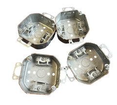 Hubbell RACO 150 4″ Octagon Electrical Ceiling Boxes With Cable Clamps LOT OF 4