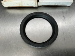 (2) Parker Clipper 4QTR11 Oil Seal 5.000″ x 5.750″ x 0.438″