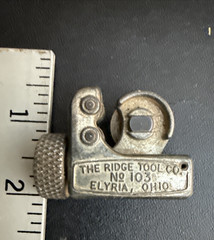 Vintage Ridgid Small No. 103 Close Quarter Pipe Tube Cutter 5/8″ as shown