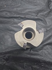 ISCAR 2″ Indexable Face Mill SM D2.00-1.00-1.00-M 1″ Bore 4 Insert Used.