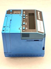 Honeywell RM7895C1012 Burner Control Unit/ Honeywell S7800A 1142 Display