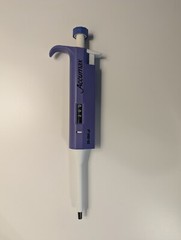 ACCUMAX Fully Autoclavable Single-Channel Pipettes, 20-200 μL New no package
