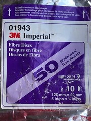 3M 01943 IMPERIAL RESIN FIBRE (10) DISCS 50 GRIT GRADE 5″ INCH x 7/8″ INCH 1943