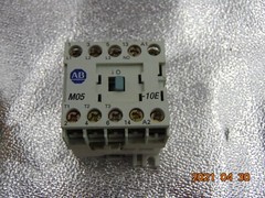 Allen Bradley Contactor 100-MO5NZ*3 24VDC Coil ** FREE SHIPPING**