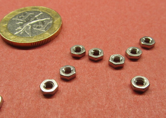 18-8 Stainless Hex Nut RH, 3-56 x 3/16″ W x 1/16 H, 300 pcs
