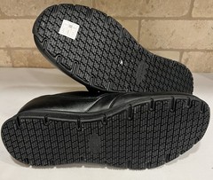 New Skechers Work 77156 Memory Foam Slip Resistant Black Lace Shoes Size 13 Wide