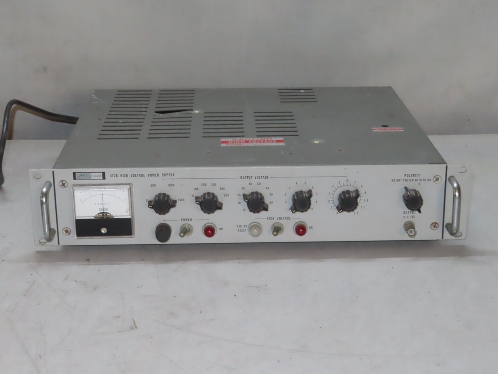 FLUKE 412B HIGH VOLTAGE POWER SUPPLY