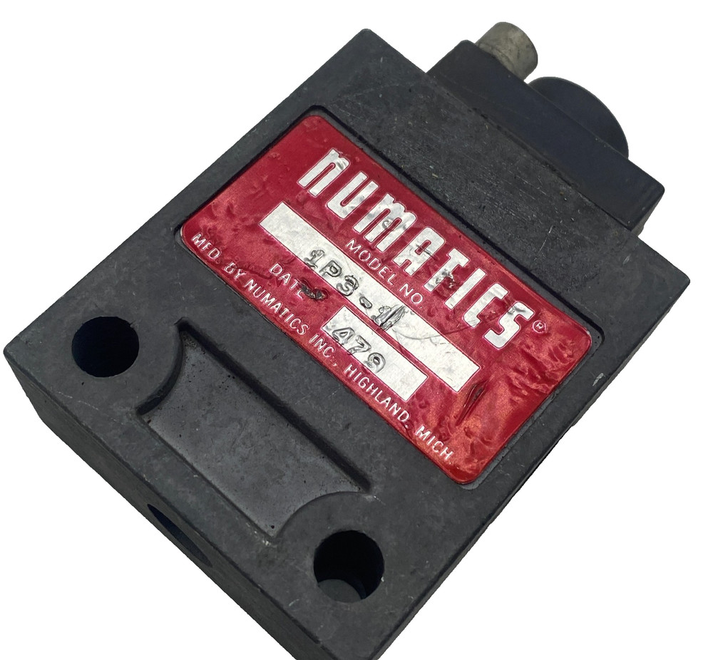 NUMATICS MODEL 1P3-1 PNEUMATIC VALVE 1P31