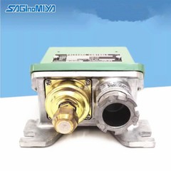 1pcs New Saginomiya Pressure Switch Controller SNS-C103P 0.3MPa 1/4