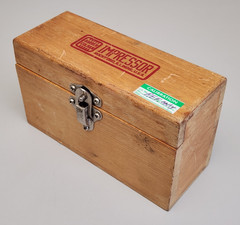 Barber-Colman The Barcol Impressor 934-1 Portable Hardness Tester w/ Wooden Box