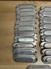 LOT OF 22 – Crouse-Hinds 290 – 3/4” Conduit Body Covers Only (READ)
