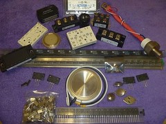 NEW ORIGINAL MODULE FF200R12KE3-B2 INFINEON EUPEC LOCATION M