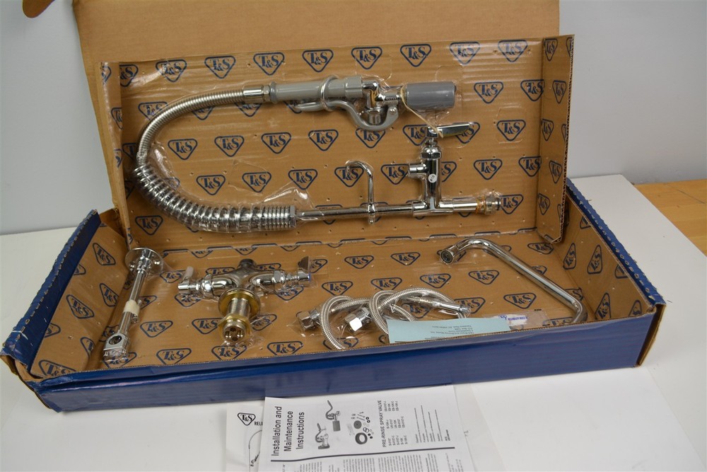 T&S Deck Mount 24 3/4in Pre-Rinse With Low Flow Spray, 24in Hose, 8″ Faucet.