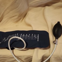 Welch Allyn Manual Aneroid Blood Pressure Monitor Adult Size 11 FlexiPort Cuff