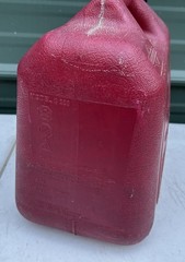 Briggs & Stratton 2.5 Gallon Gas Can #228