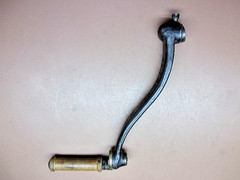 Antique Cast Iron Hand Turn No. 13224 Crank Handle Embossed ’48 Revs Per Min’