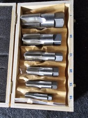 Drill America 6 Piece Carbon Pipe Tap Set 1/8, 1/4, 3/8, 1/2, 3/4, 1 NPT EUC