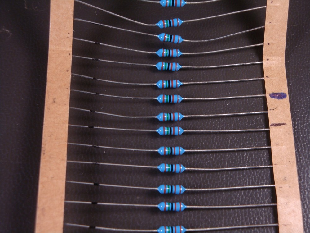 Lot of 50 MFR-25FRF-1K50 Yageo Metal Film Resistor 1.5k Ohm 1% 250mW 1/4W Axial