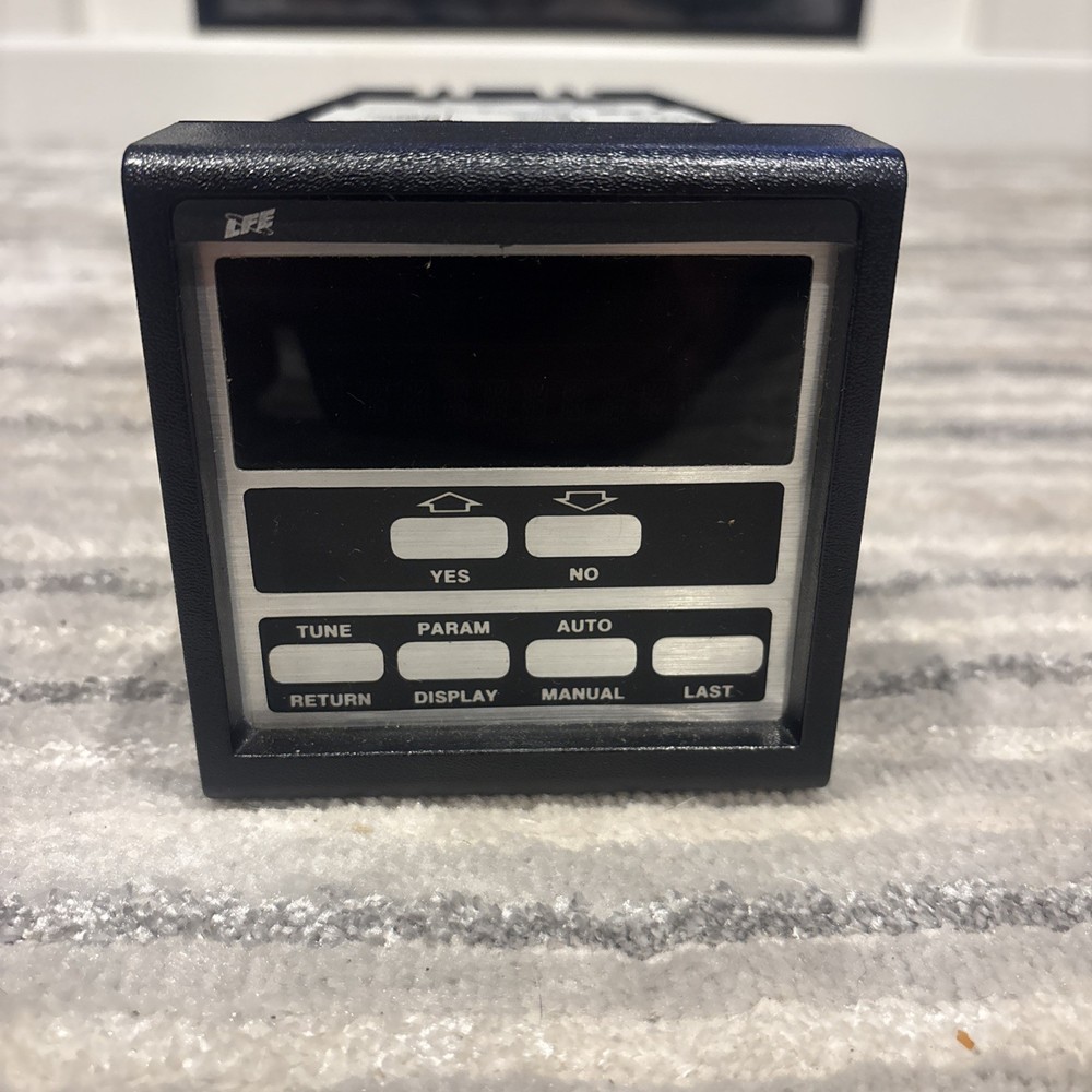 LFE 2002 Mini PuP Temp Controller 120VAC DC 4-20mA Output