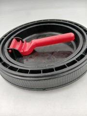 M & M Industries Screw-On Pail Bucket Lid With Wrench Plastic Black Red USA