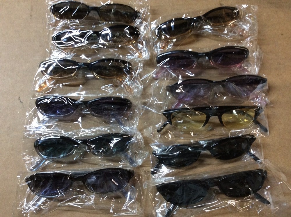 ASSORTED BOX OF SUNGLASSES SUN GLASSES SET OF 12 GLASS COLORED SMALL LENS