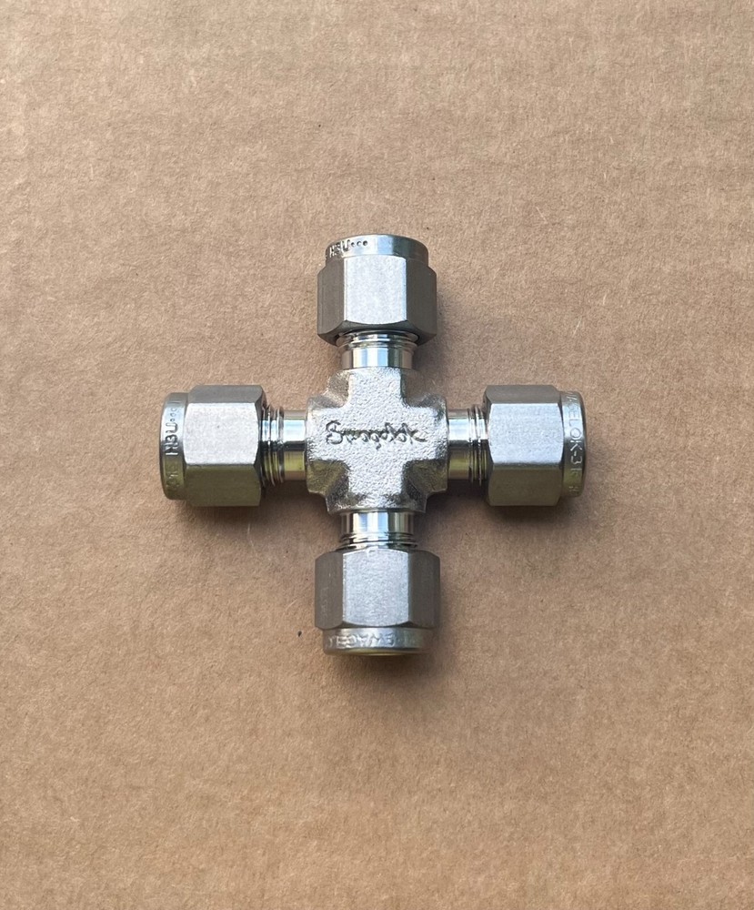 Swagelok 1/4″ Tube Stainless Steel Cross SS-400-4 Several Available New