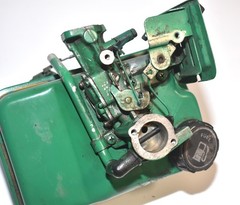 Briggs 5HP Engine Model 130212 * GAS FUEL TANK, CARBURETOR, LEVER LINKAGE * Part