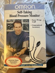 Omron HEM-18 Manual Blood Pressure Monitor Kit, Adult Cuff, Stethoscope