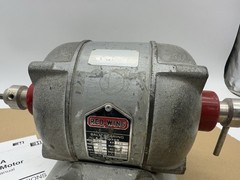 Handler Red Wing 26A Ball Bearing AC Motor Dental Jewelry Polishing Grinder READ