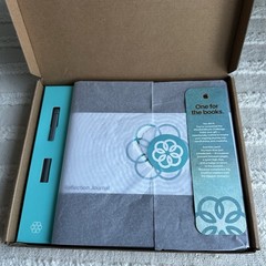 Apple Employee Mindful Minute Challenge 2025 Reflection Journal & Pen Gray NEW