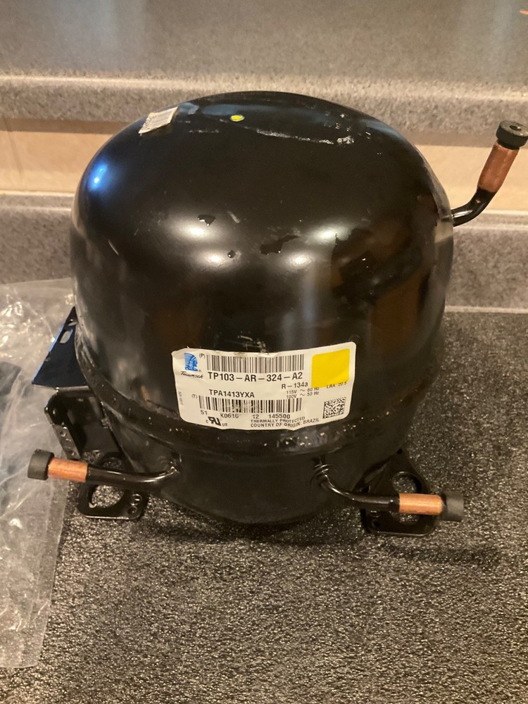 New Tecumseh Compressor TPA0413YXA TP103-AR-324-A2. 50/60HZ ( compressor only)