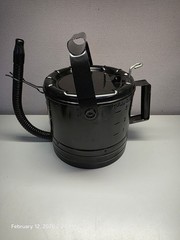 Lumax LX-1534 Black 4 Quart Flow Control Measure Can with a Flexible Spout.