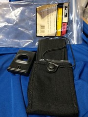 UNCLE MIKE’S LAMINATED RADIO CASE – SWIVEL BELT LOOP #8898-1 SIZE 1 NOS