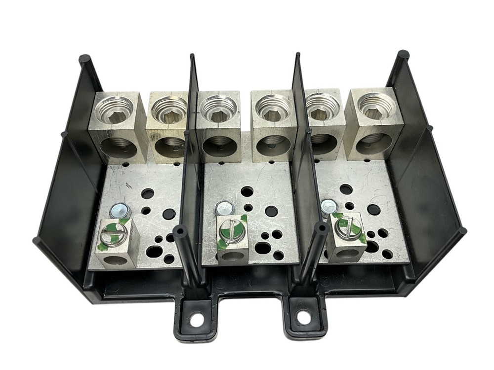 Surface Mount Power Distribution Block 3P
