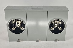 Durham ITT3202U 2-Gang Meter Socket 320A Total (200A Per Position) Ringless