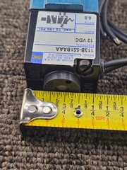 Mac Valves 113B-551BAAA: 3-Way Universal Solenoid Poppet Valve 1/4″ NPTF 12 VDC
