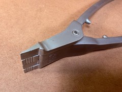 Stryker 82 Cast Spreader / breaker for cutter saw castvac vacuum 940 986 blade