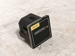 Baumer IVO B160.100ACBB hour meter 10-80 VDC panel mount elapsed time as picture