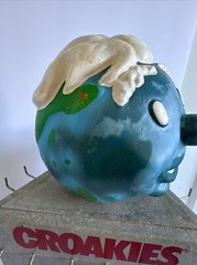 Croakies Rotating Vintage Hanging Store Display Happy Earth Head In Clouds World