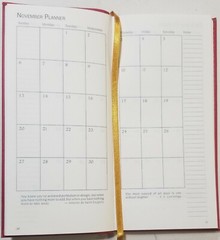 2022 Weekly/Monthly Sundial or Smithsonian pocket planners, 3 1/4 in x 6 1/2 in
