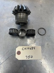 CH14684 John Deere 750 MFWD front spindle pinion