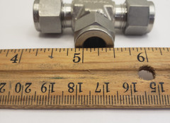 1 Swagelok Stainless Steel 3/8″ Union Tee SS-600-3 Brand New