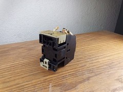 Toshiba C11J Magnetic Contactor