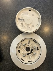 EST EDWARDS SIGA2-PS INTELLIGENT PHOTO SMOKE DETECTORS WITH BASE