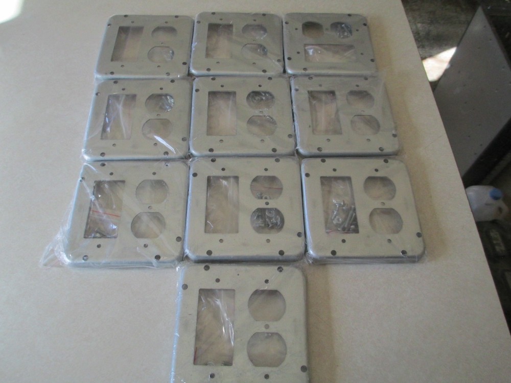 GARVIN 72C51 Cover, 4-11/16 in L x 4-11/16 in W x 1/2 in D, Duplex & Decorative