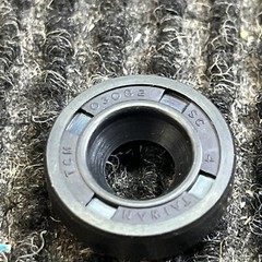 🔥🔥TCM Single Lip Oil Seal 03082SC Replaces CR 3725 0.875 in OD 0.250 in Width