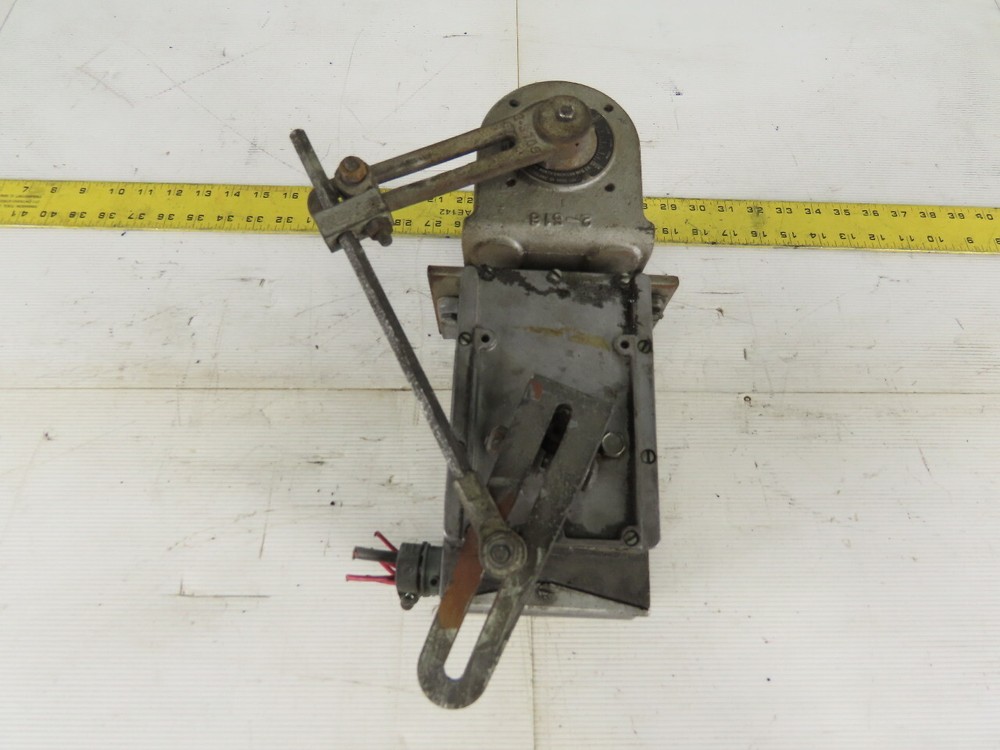 Barber-Colman EA57 Actuator 0.65A 120V 40W W/2-3706 1/2″ NPT Valve